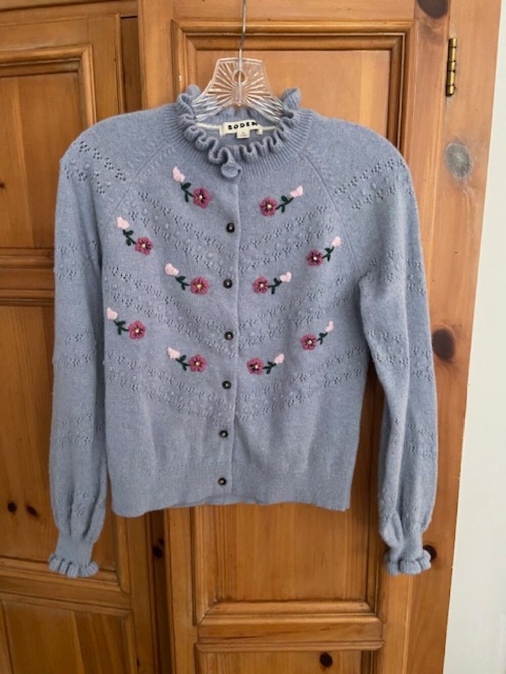 Boden Women's Cardigan in Blue Pebble with Flower and Heart Detail Size XS - Picture 2 of 9